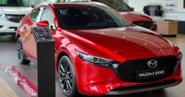 Giá lăn bánh Mazda 3 phiên bản đặc biệt vừa ra mắt tại Việt Nam